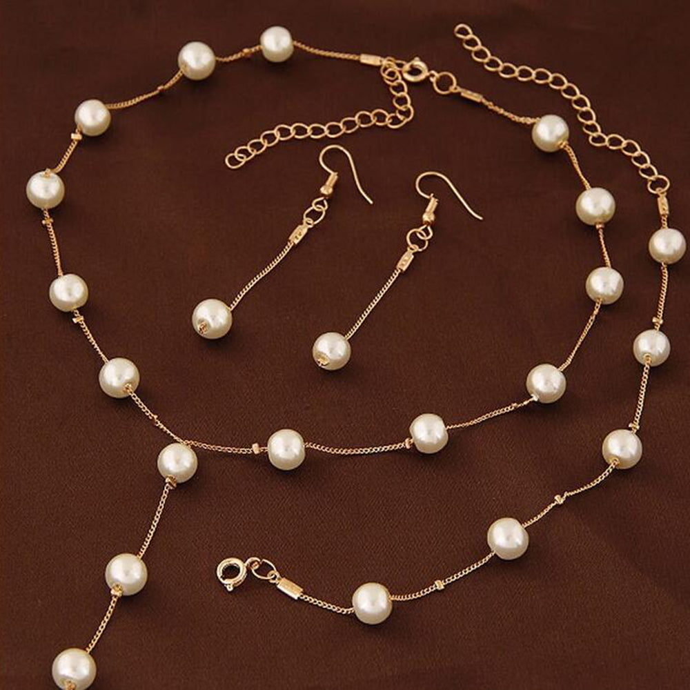 Classy Pearl Set